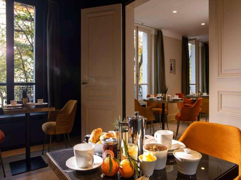 Hotel Aiglon image