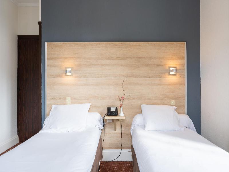 Hotel Du Helder image