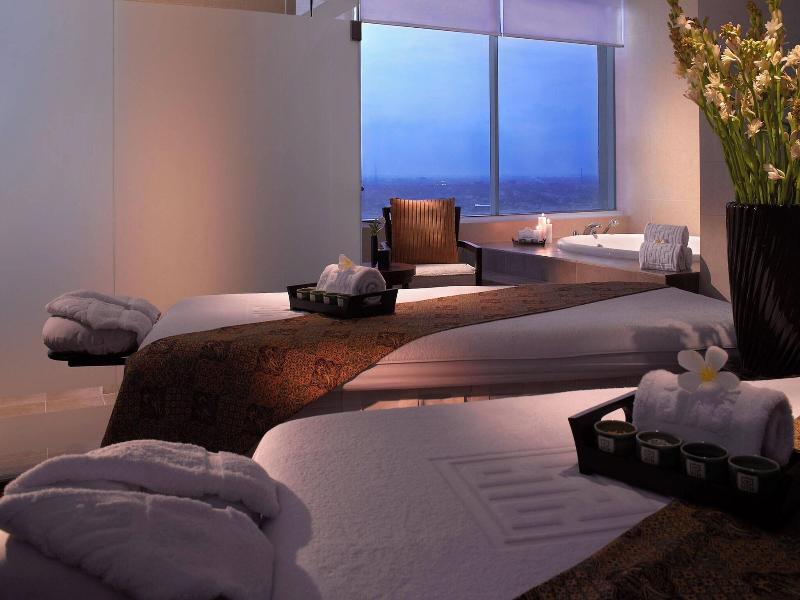 JW Marriott Hotel Medan image