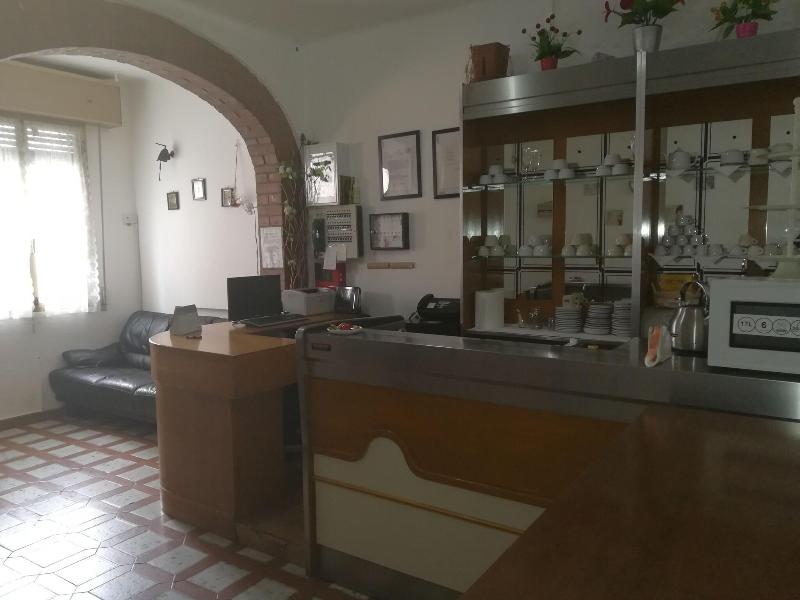 Hotel Italia image