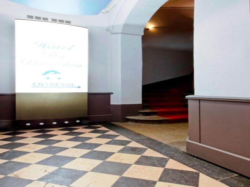 Hotel Du Dauphin image