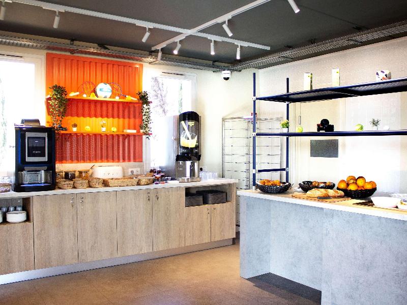 Ibis Budget Lunel Porte De Camargue image