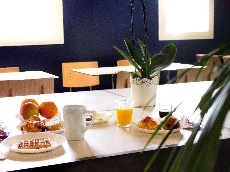 Ibis Budget Lunel Porte De Camargue image