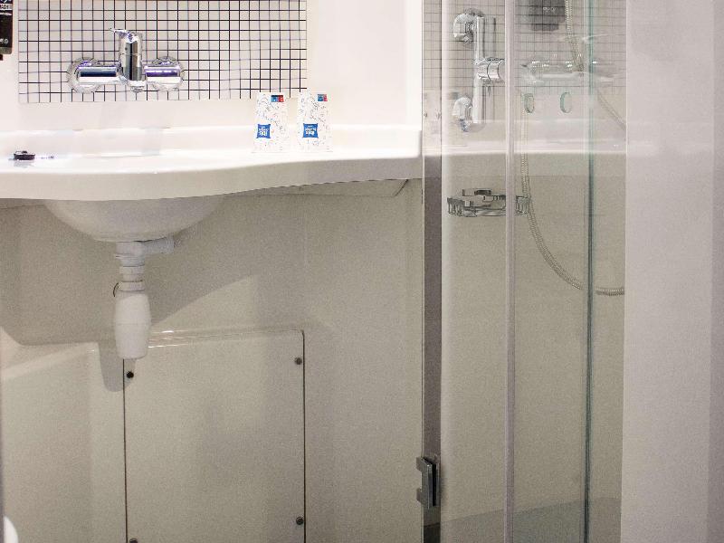 Ibis Budget Lunel Porte De Camargue image