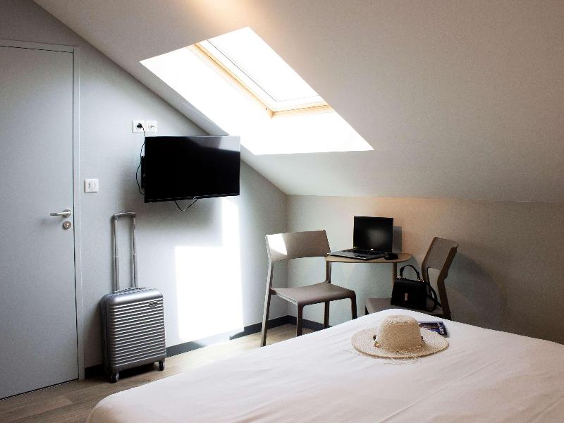 Ibis Budget Lunel Porte De Camargue image