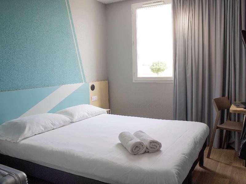 Ibis Budget Lunel Porte De Camargue image