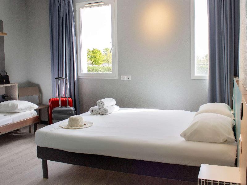 Ibis Budget Lunel Porte De Camargue image