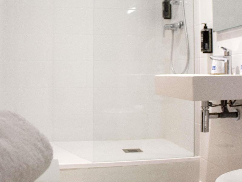Ibis Budget Lunel Porte De Camargue image