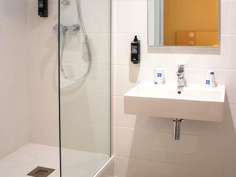 Ibis Budget Lunel Porte De Camargue image