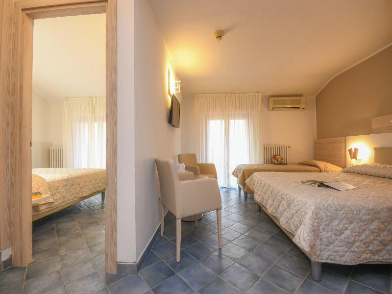 Hotel Riel image