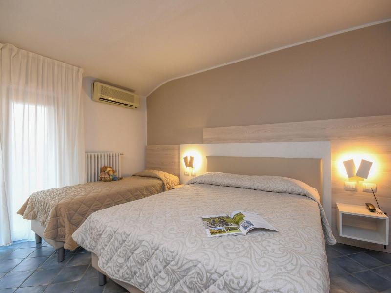 Hotel Riel image