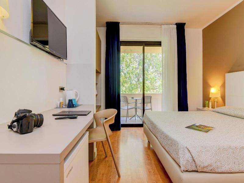 Hotel Riel image