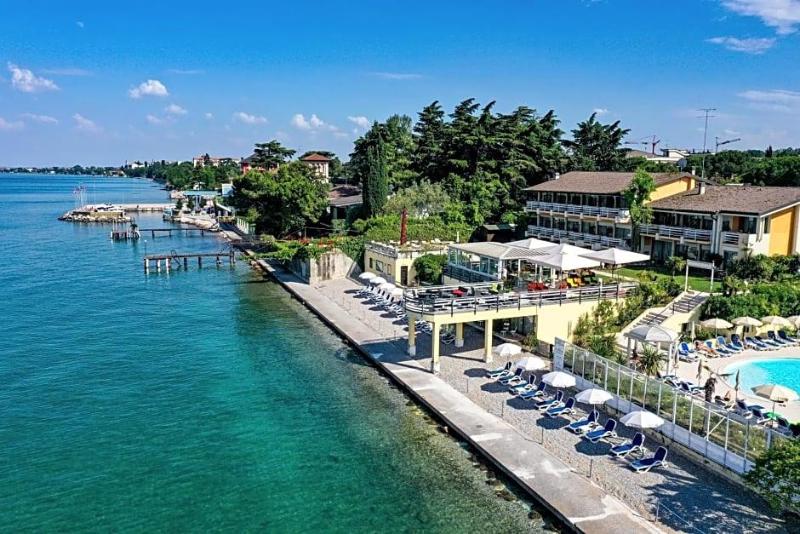 Lido International image