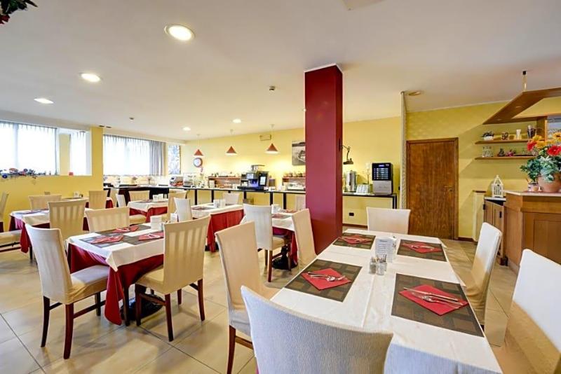 Lido International image