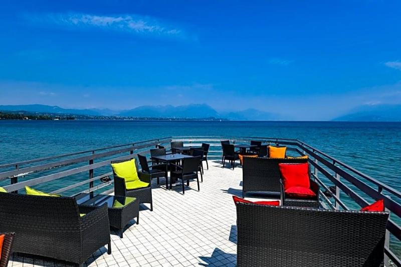 Lido International image