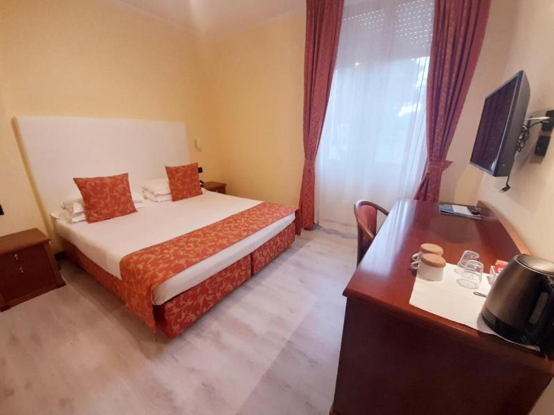 Lido International image
