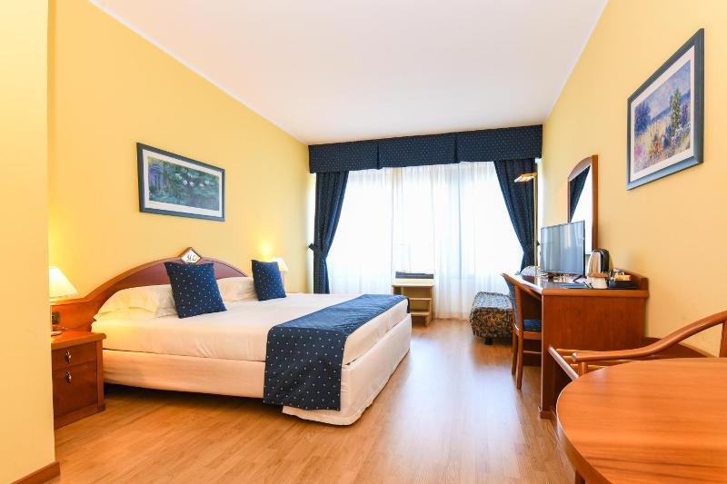 Lido International image