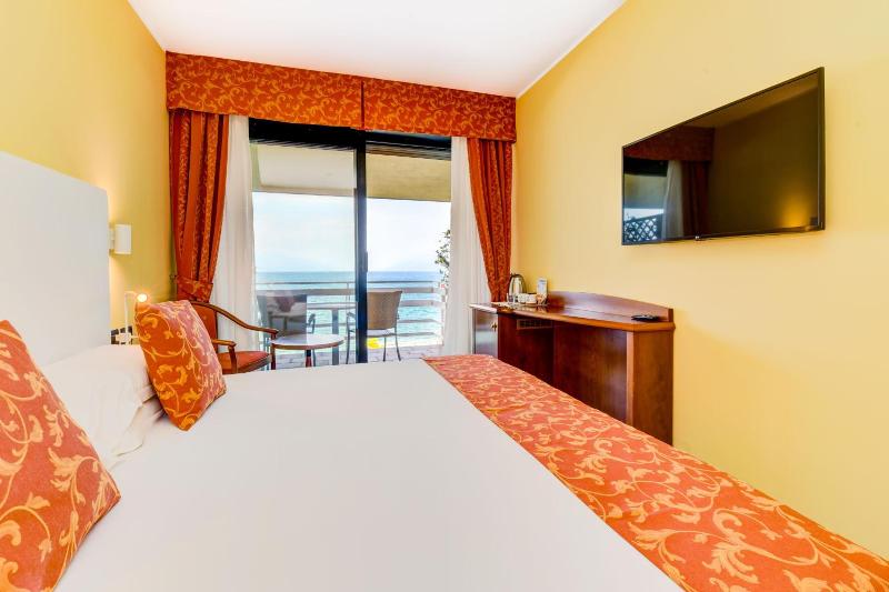 Lido International image