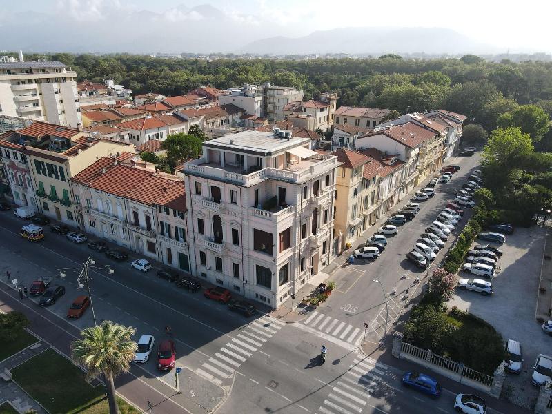 Villa Tina image