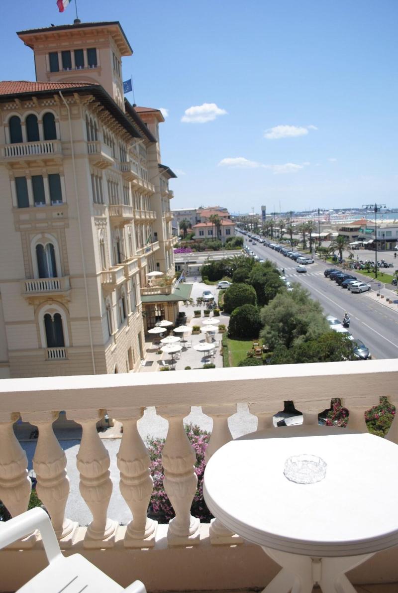 Villa Tina image