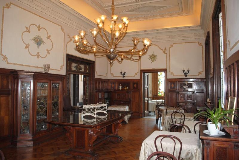 Villa Tina image