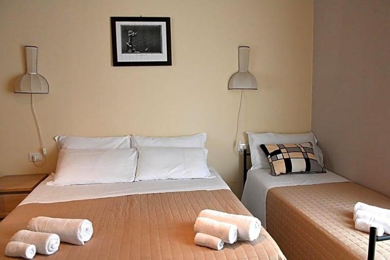 Hotel Trionfal image