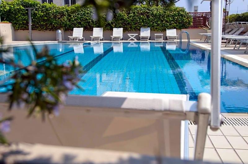 Hotel Trionfal image