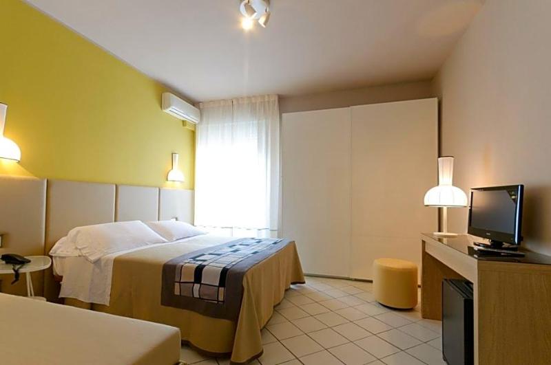 Hotel Trionfal image
