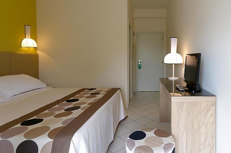 Hotel Trionfal image