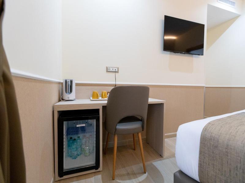 Hotel Maximus image