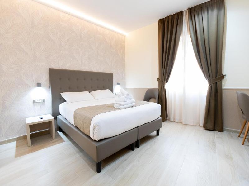 Hotel Maximus image