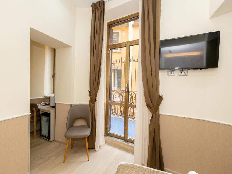 Hotel Maximus image