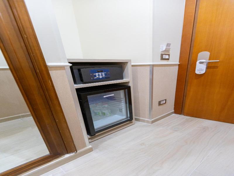 Hotel Maximus image