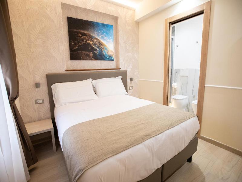 Hotel Maximus image