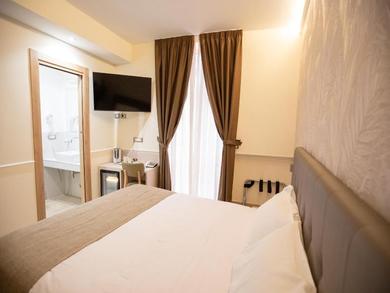 Hotel Maximus image