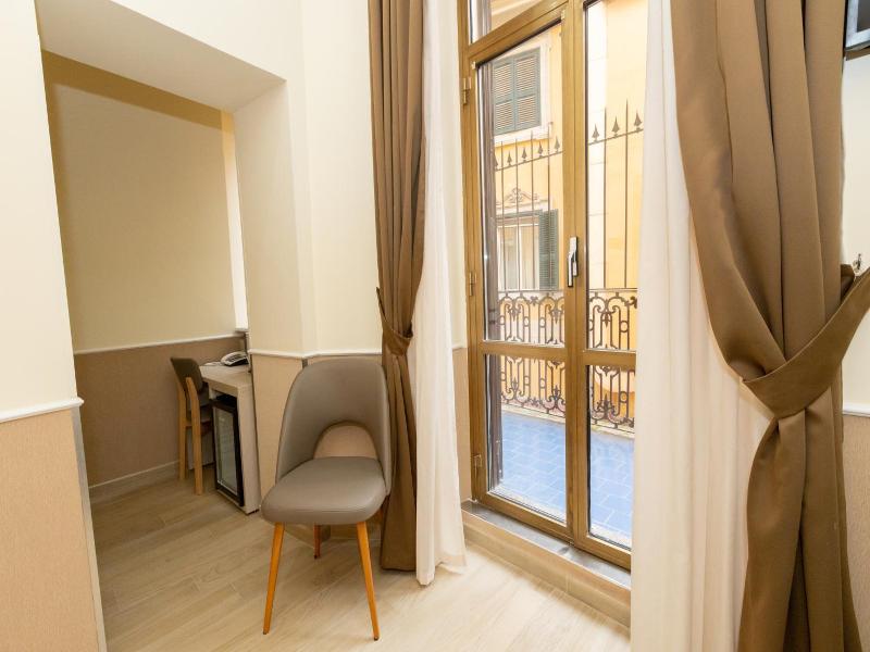 Hotel Maximus image