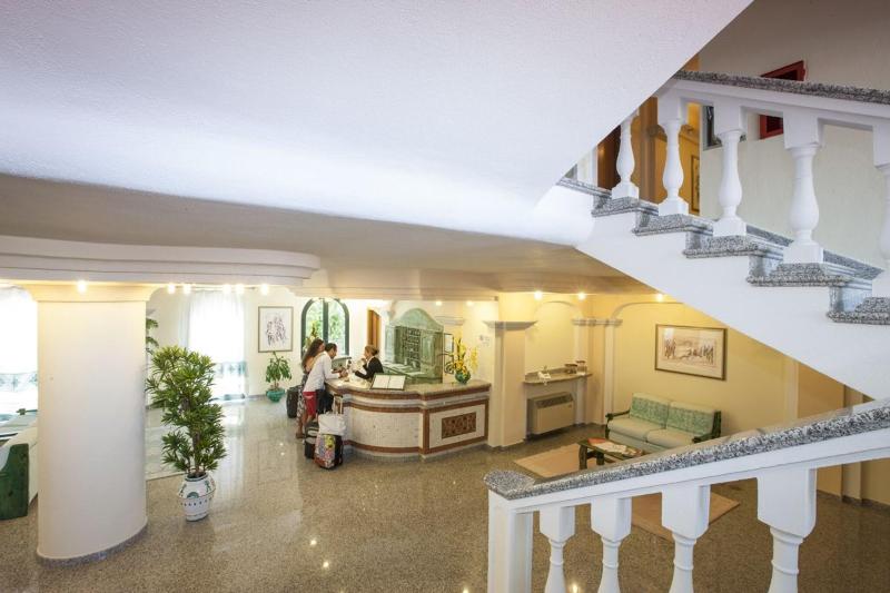 Residence Marina Palace - Image 7