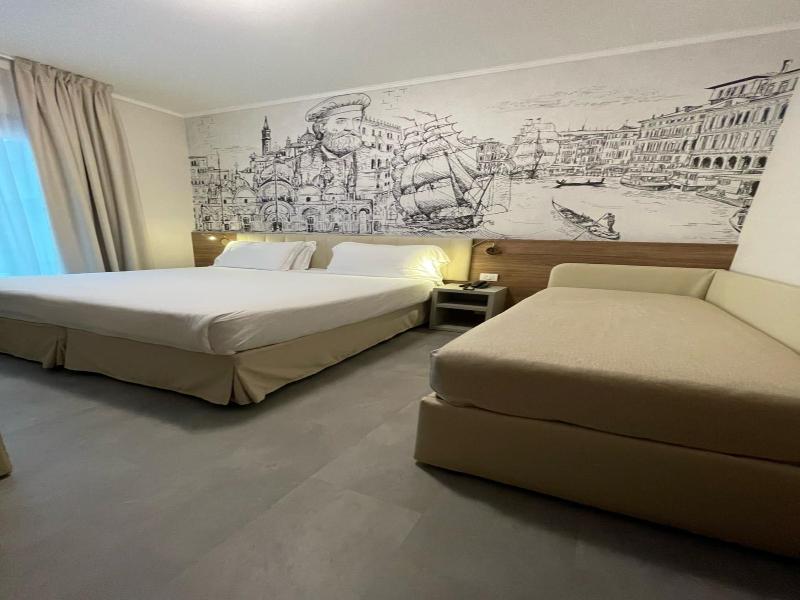 Hotel Marco Polo image