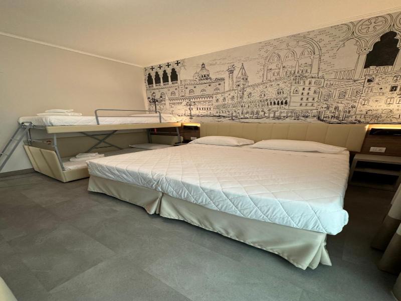 Hotel Marco Polo image