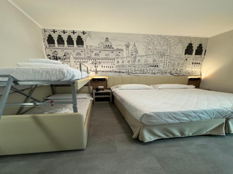 Hotel Marco Polo image