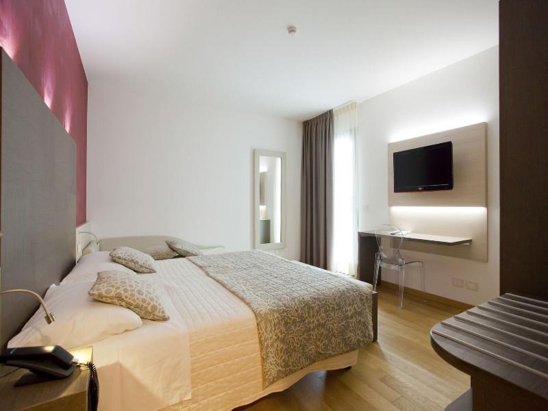 Hotel Marco Polo image