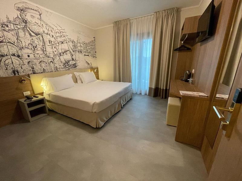 Hotel Marco Polo image