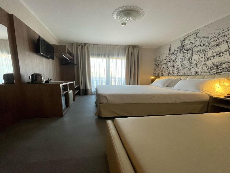 Hotel Marco Polo image