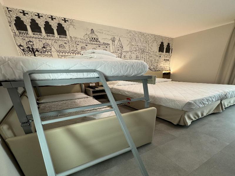 Hotel Marco Polo image