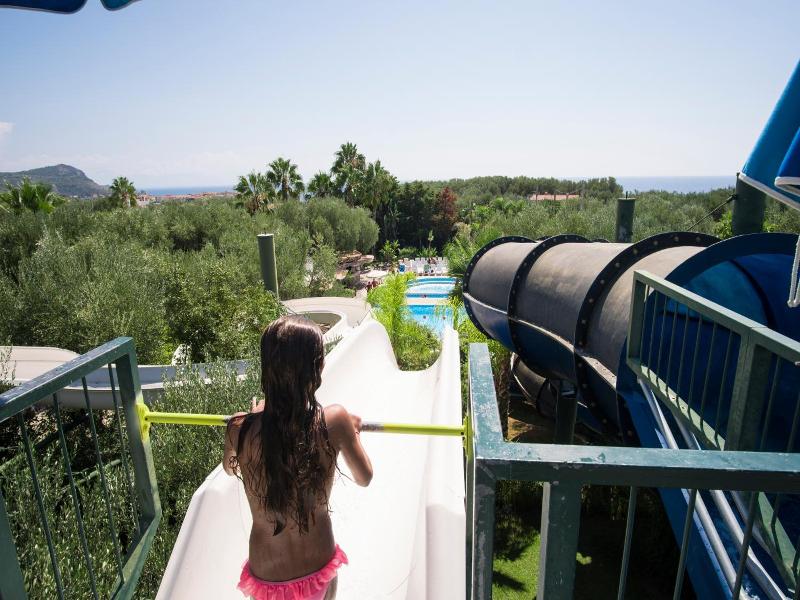 Villaggio Blue Marine image