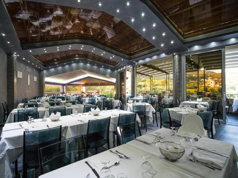 Villaggio Blue Marine image