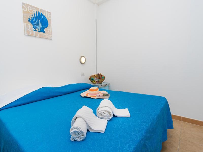 Villaggio Blue Marine image