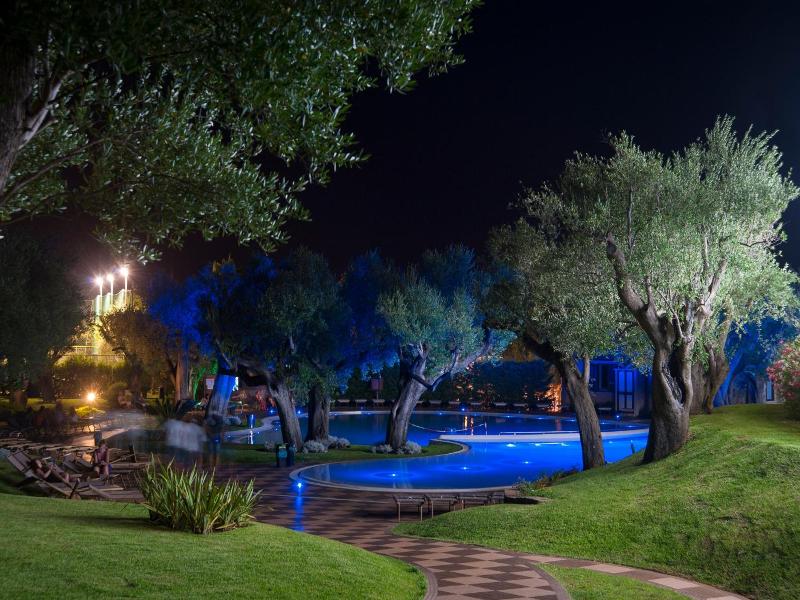 Villaggio Blue Marine image
