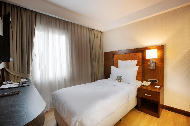 Mercure Istanbul Bakirkoy image