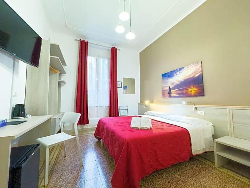 NAUTILUS HOTEL image